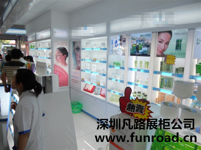 化妝品展柜發霉處理方法!其他木質展示柜通用
