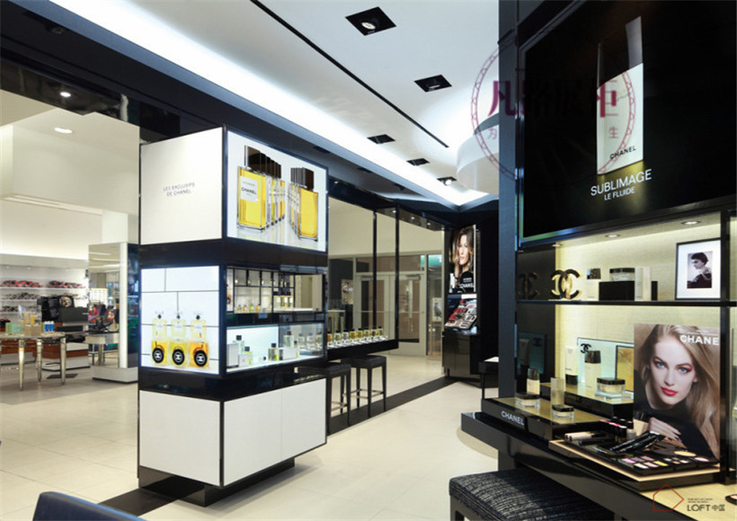 彩妝店鋪要怎么設計化妝品展柜？