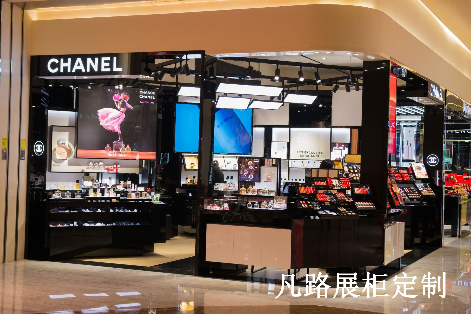 化妝品柜臺常用的防火板到底是怎么做出來的?