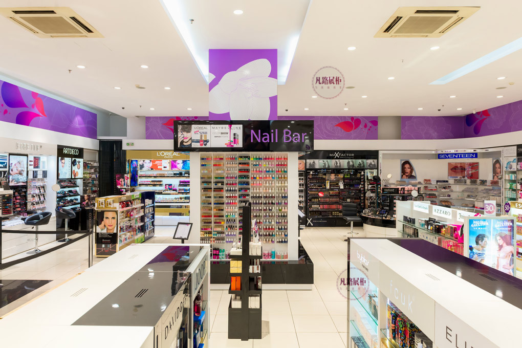 如何讓顧客不由自主的逛完整個門店？