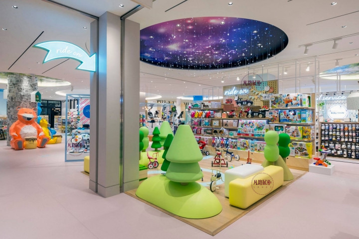 很多展柜廠家不愿意做單個展柜的原因