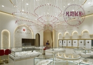 化妝品展柜告訴你，愛美之心如果過度了就變成毒藥了