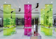 好的化妝品展柜需要具備哪些條件？