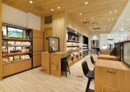 讓木質化妝品展柜持久如新的保養小技巧！