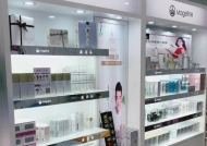 商場(chǎng)化妝品島柜怎樣設(shè)計(jì)才能吸引顧客？