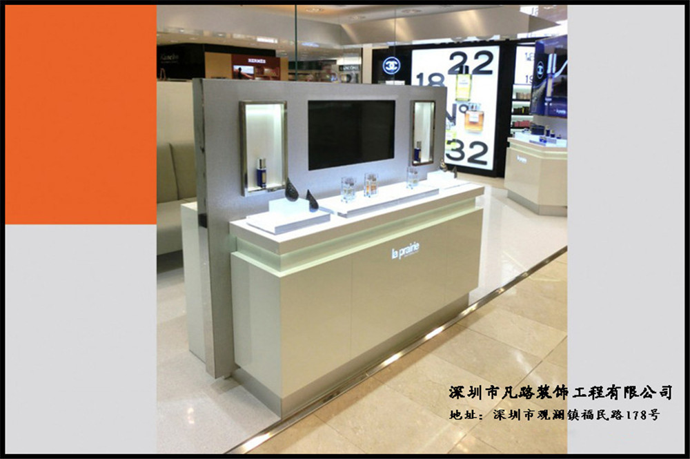 不銹鋼化妝品展柜效果圖