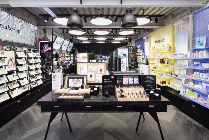 化妝品展柜定制