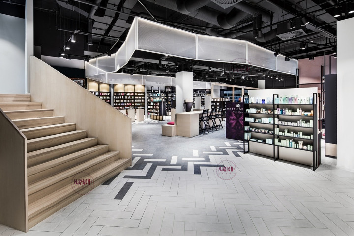 定制化妝品展柜