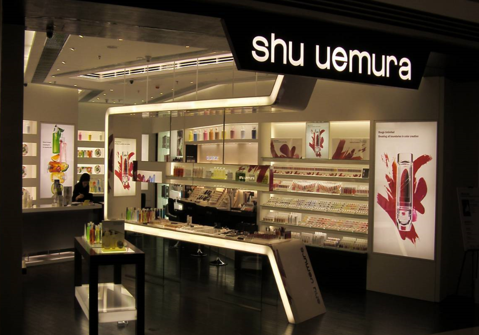 天津化妝品店展柜訂制客戶(hù)
