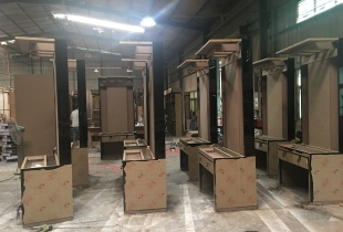 凡路展柜訂制櫥窗實(shí)拍圖