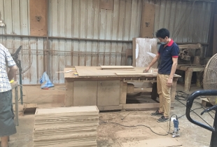 凡路展柜廠化妝品制作實(shí)拍圖