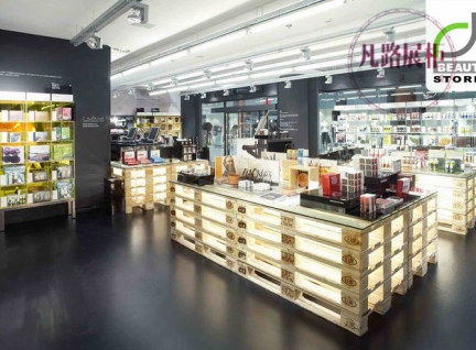 木質化妝品展示柜，深圳展柜廠定制成品