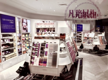 化妝品零售商店定制展柜和墻面設(shè)計(jì)