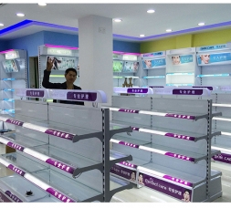 商場化妝品店展柜以及化妝品柜臺陳列設計效果圖