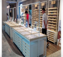 凡路成品訂制款眼鏡店眼鏡展示柜臺設計效果圖