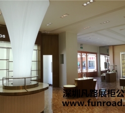 香港免稅店木質烤漆化妝品展示柜臺設計效果圖-可訂制