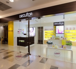 美容護膚品店展示柜案例效果圖