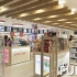 香港免稅店定制展柜，擺放藥妝產(chǎn)品